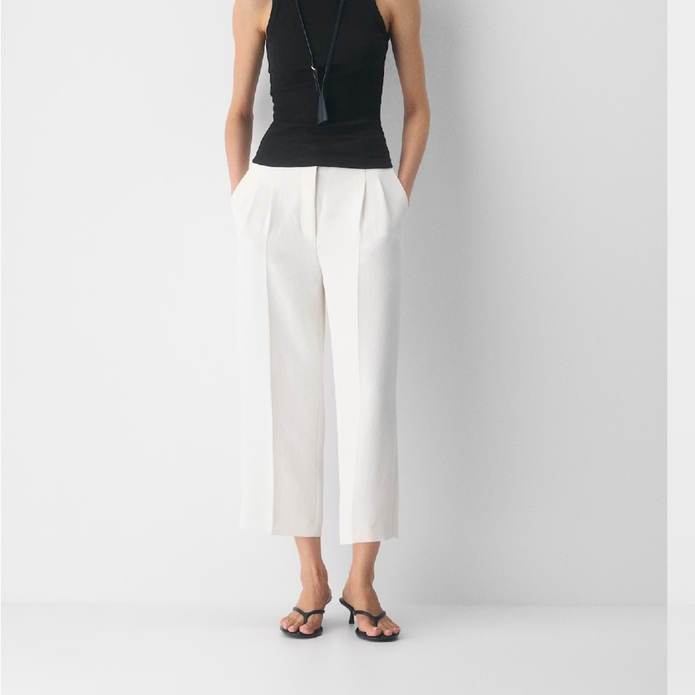 Aritzia White Pleated Cropped Wide-Leg Pants